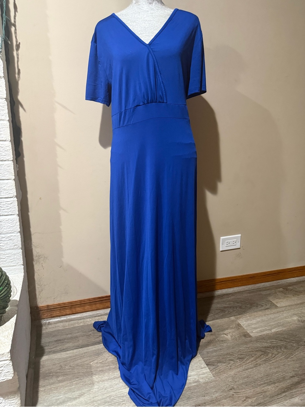 V-Neck Royal Blue Short-Sleeve Maxi Dress